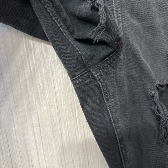 American Eagle Outfitters Mom Jeans distressed Size 16 - Picture 5 of 7